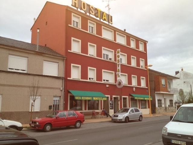 Hostal Monteclaro Ponferrada Extérieur photo