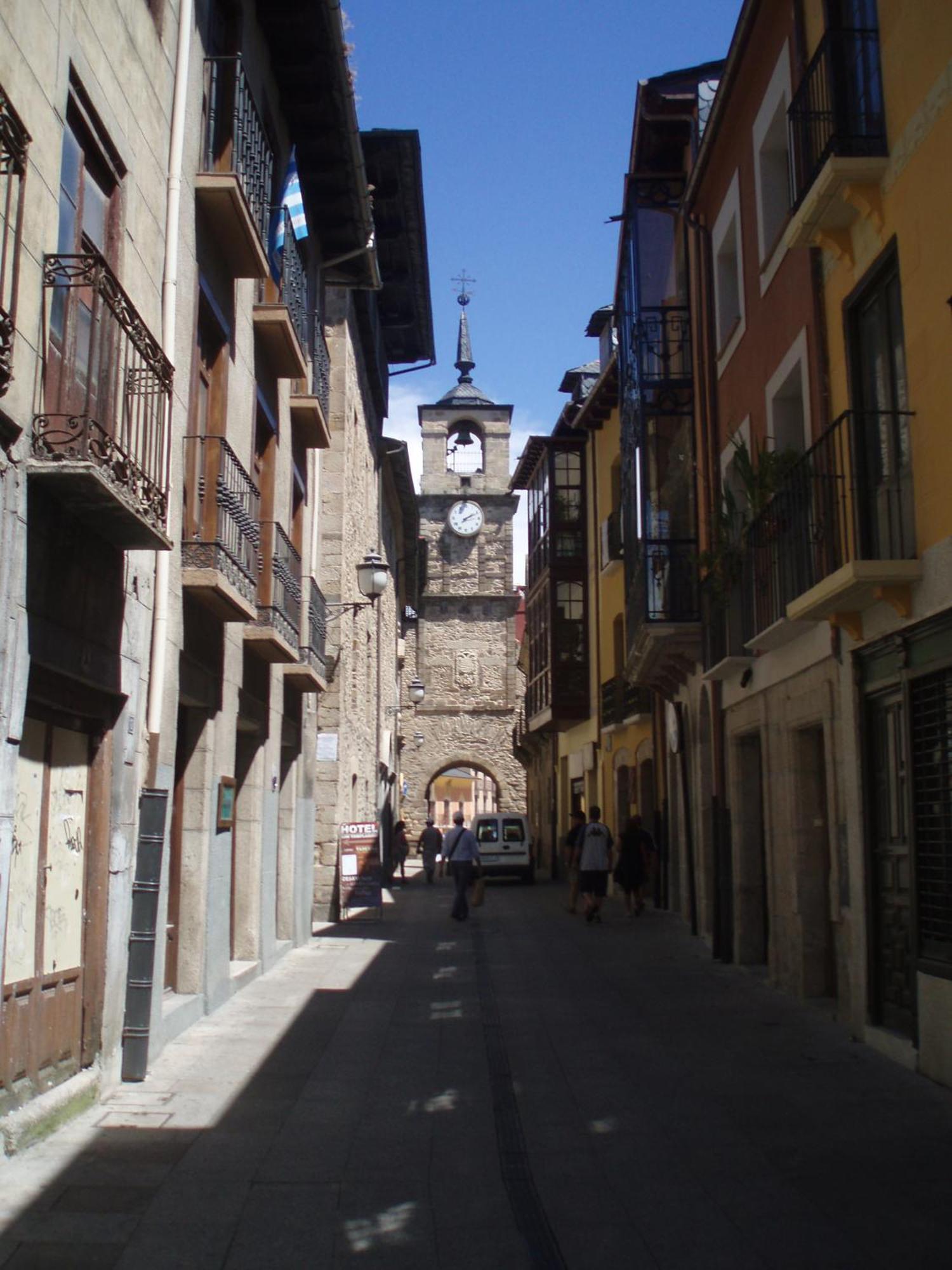 Hostal Monteclaro Ponferrada Extérieur photo